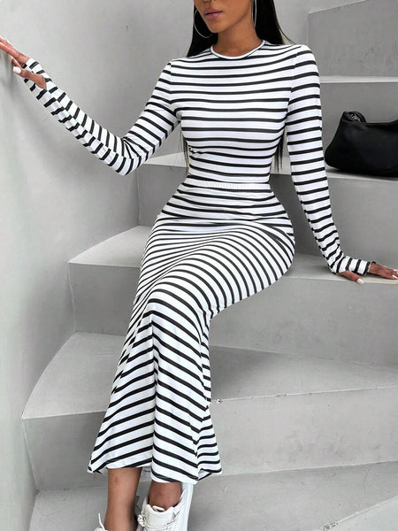 Compass round neck striped skirt set